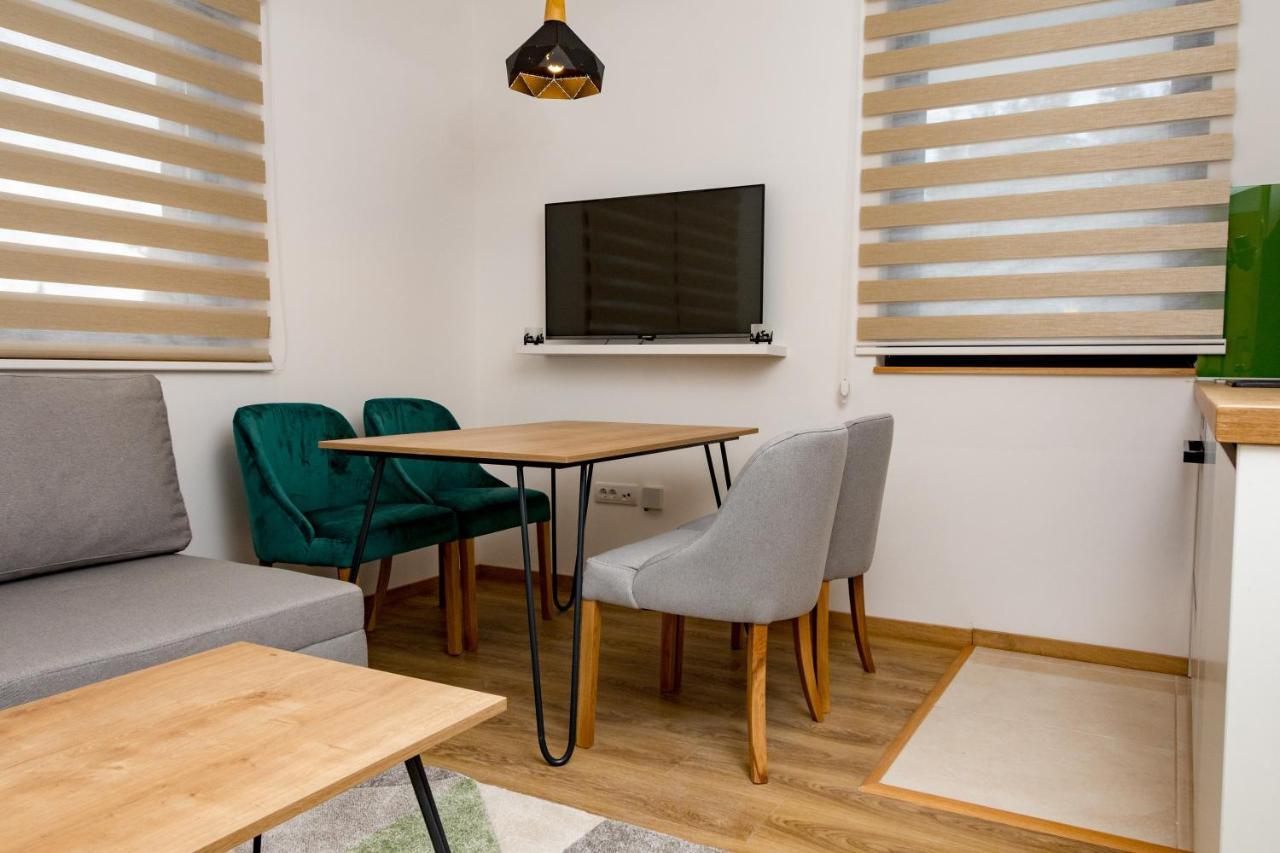 יהורינה Apartmani Kamavu מראה חיצוני תמונה