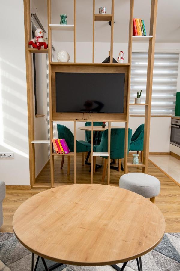 יהורינה Apartmani Kamavu מראה חיצוני תמונה