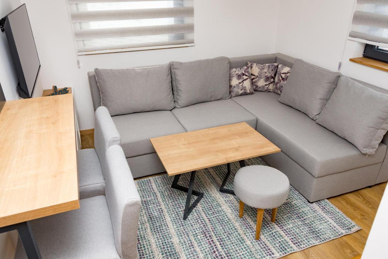 יהורינה Apartmani Kamavu מראה חיצוני תמונה