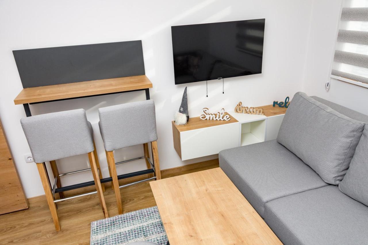 יהורינה Apartmani Kamavu מראה חיצוני תמונה